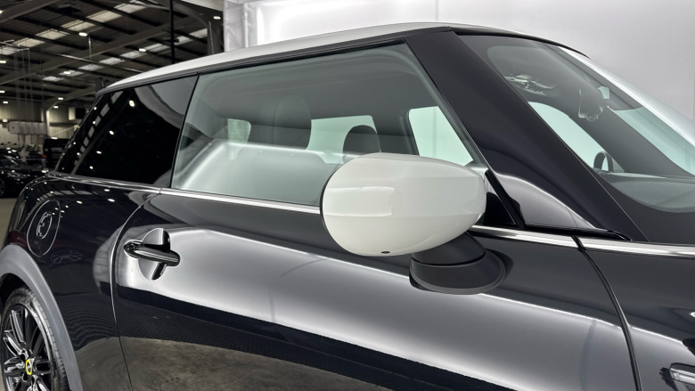 MINI Hatchback 135kW Cooper S Level 2 33kWh 3dr Auto Electric Hatchback